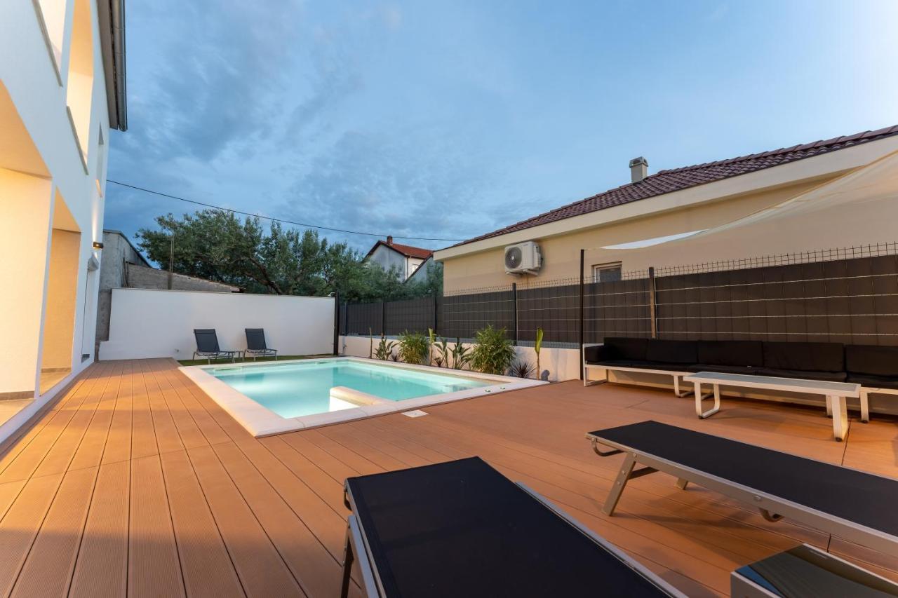 Bernie Apartments With A Pool Zadar Dış mekan fotoğraf