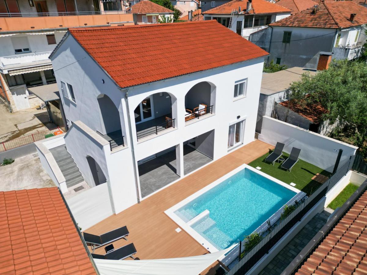 Bernie Apartments With A Pool Zadar Dış mekan fotoğraf